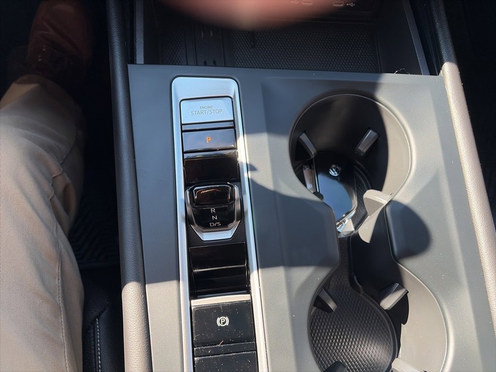 Certified 2025 Volkswagen Atlas SE image 19