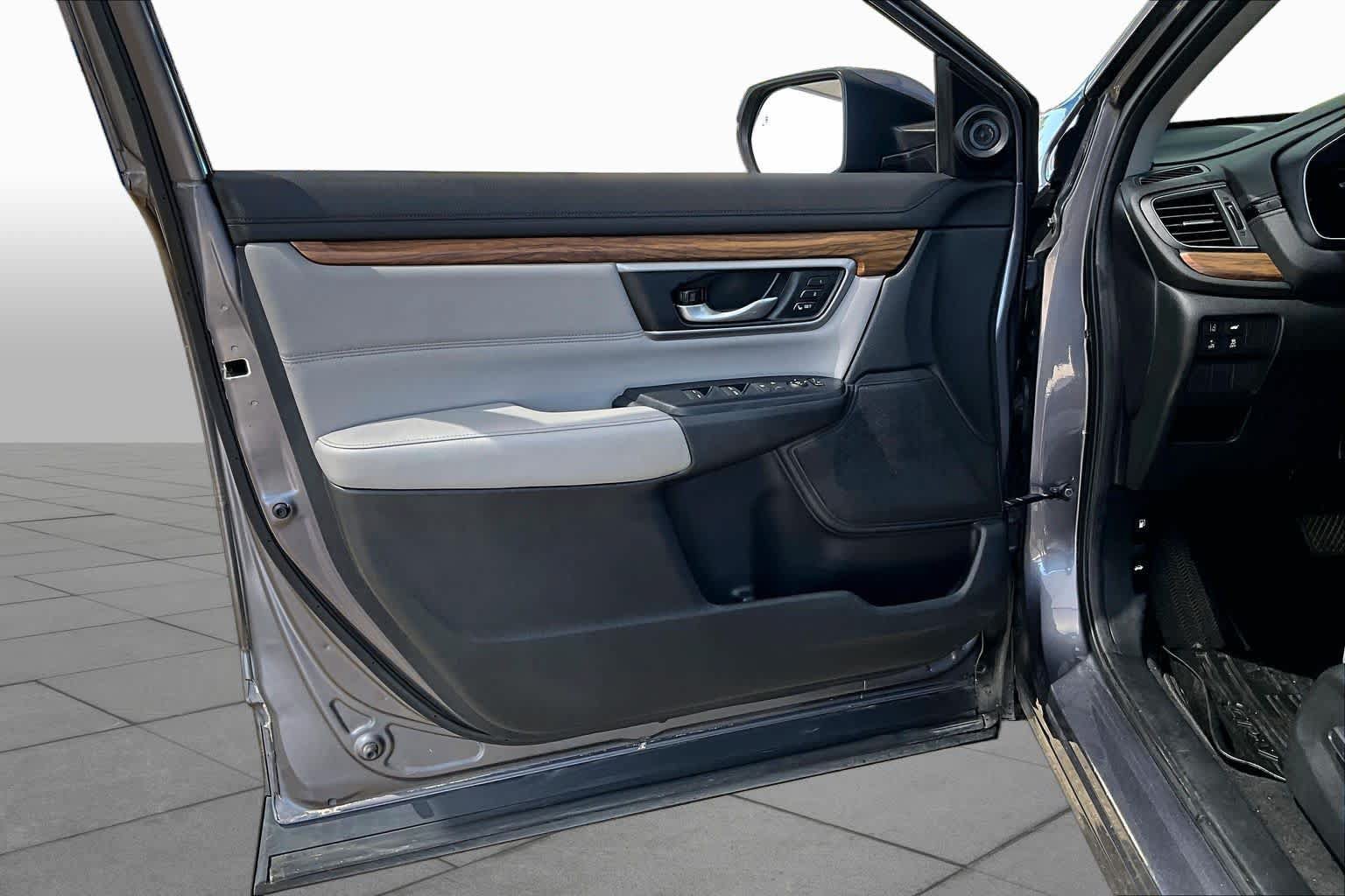 Certified 2017 Honda CR-V Touring image 22