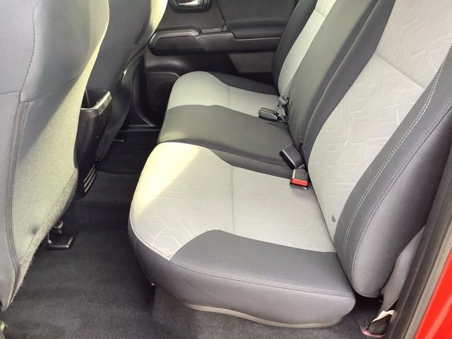 Used 2021 Toyota Tacoma TRD Off-Road image 10