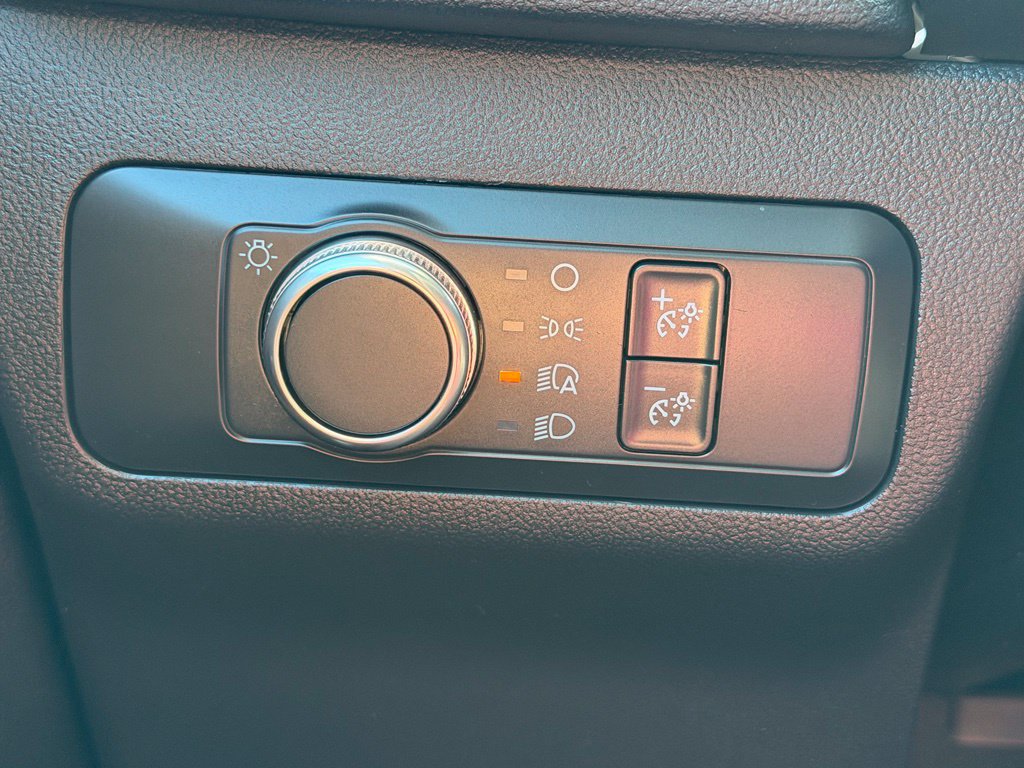 Certified 2021 Ford Escape SE FWD image 37
