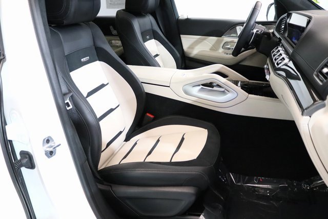 Used 2024 Mercedes-Benz GLS 63 AMG 4MATIC image 19