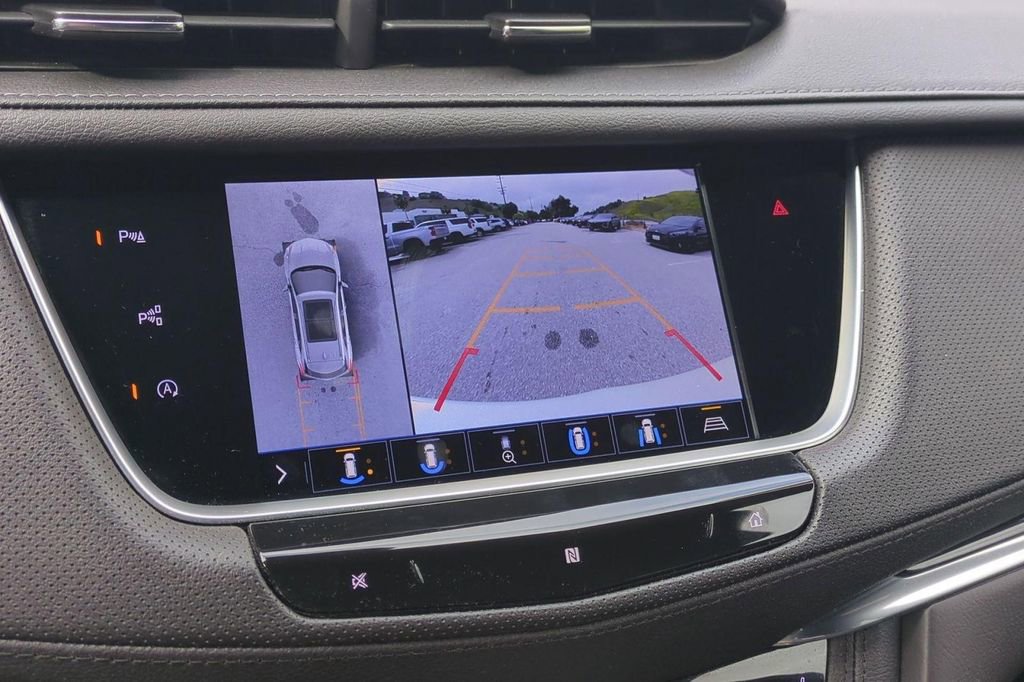 Used 2020 Cadillac XT5 Premium Luxury image 12