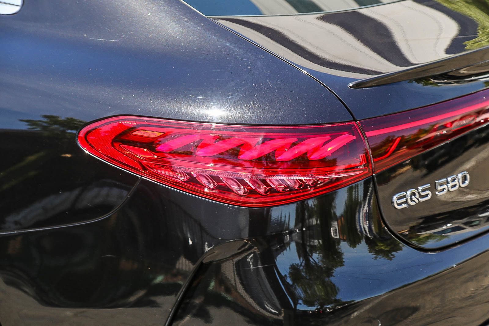 Used 2023 Mercedes-Benz EQS 580 4MATIC Sedan image 8