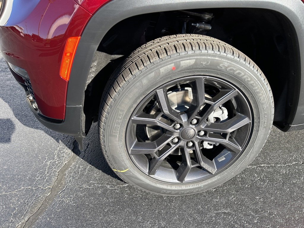 New 2025 Jeep Grand Cherokee L Limited image 3