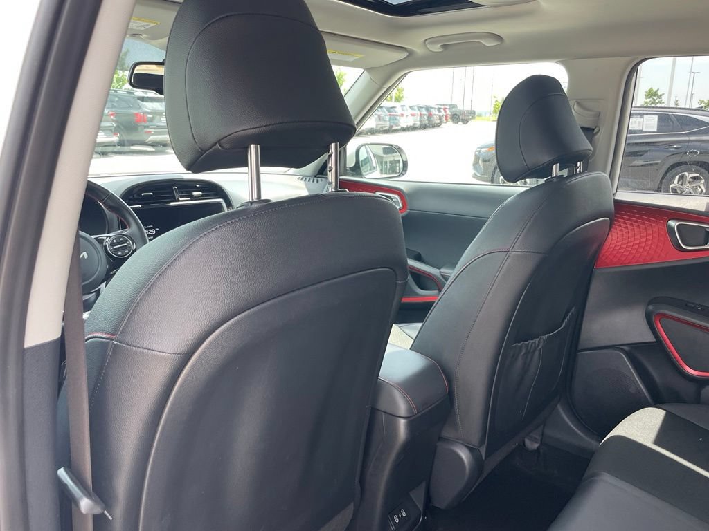 Certified 2023 Kia Soul GT-Line FWD image 22