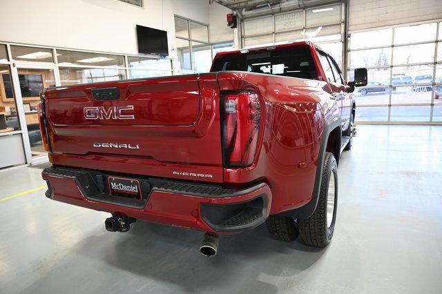 Used 2024 GMC Sierra 3500 Denali image 5