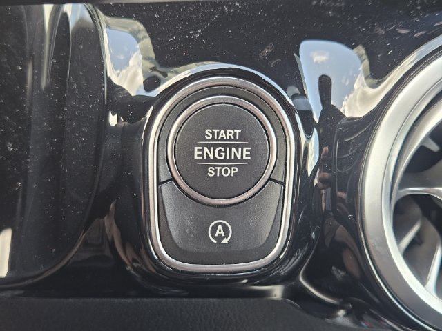 Used 2025 Mercedes-Benz GLA 250 image 21