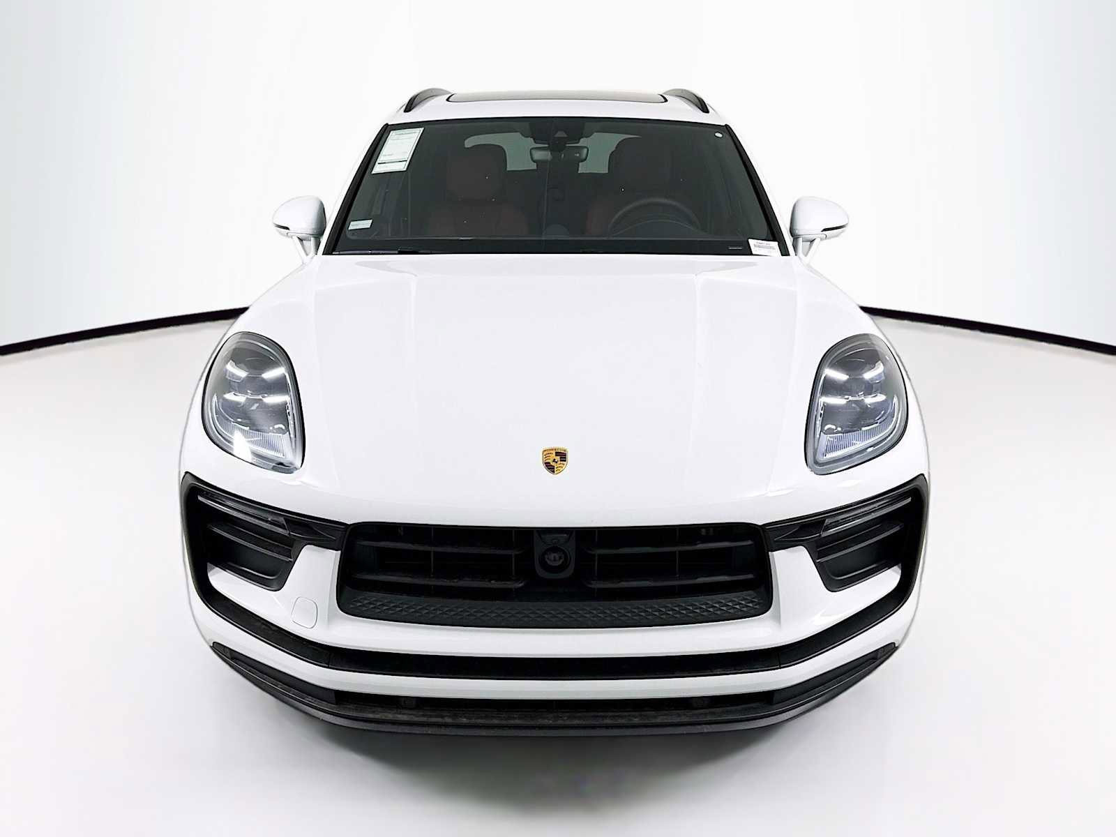 New 2026 Porsche Macan AWD/4WD image 6