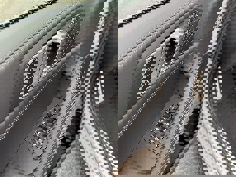 Used 2026 BMW X6 M60i image 6