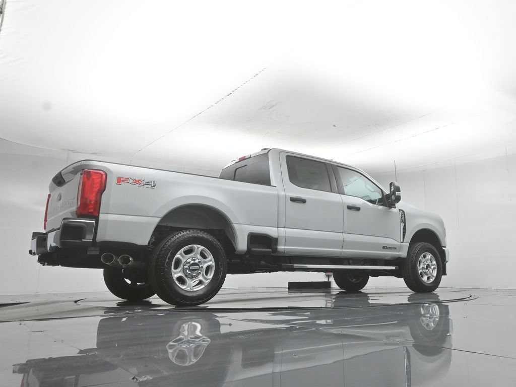 New 2026 Ford F250 XLT w/ FX4 Off-Road Package AWD/4WD image 47
