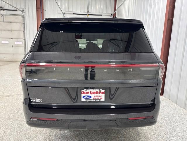 Used 2025 Lincoln Navigator Black Label AWD/4WD image 6