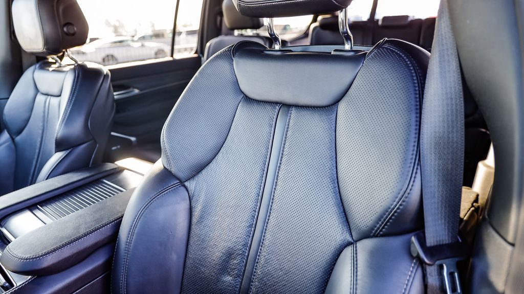 Certified 2024 Jeep Wagoneer Series II image 26