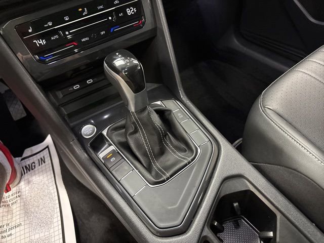 Used 2024 Volkswagen Tiguan SE w/ Panoramic Sunroof Package FWD image 22