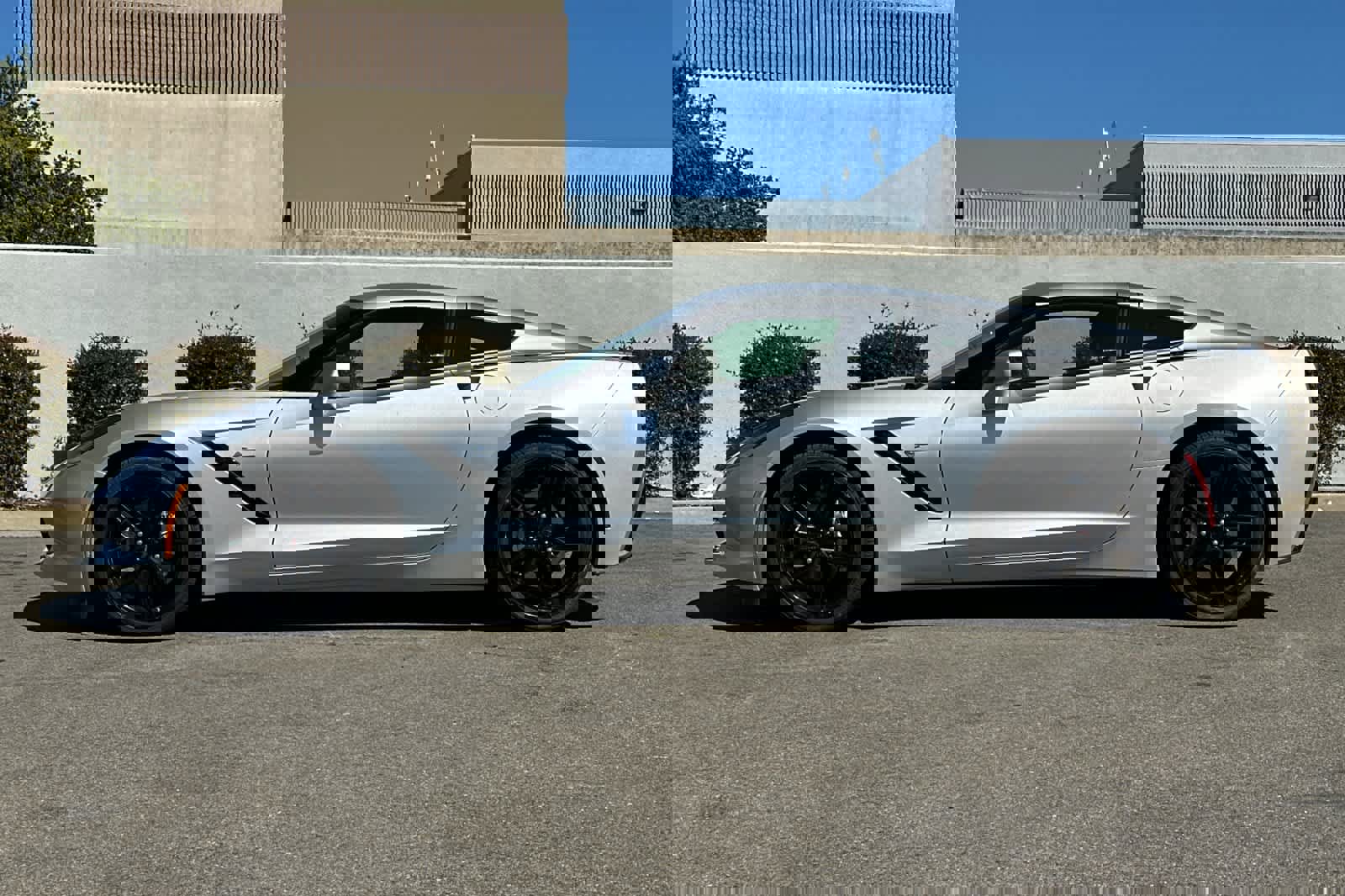 Used 2018 Chevrolet Corvette Stingray Coupe w/ 1LT image 7