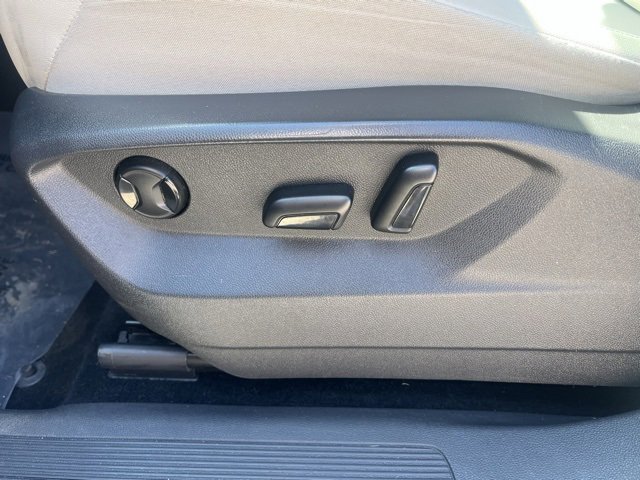 Used 2018 Volkswagen Tiguan SEL image 21