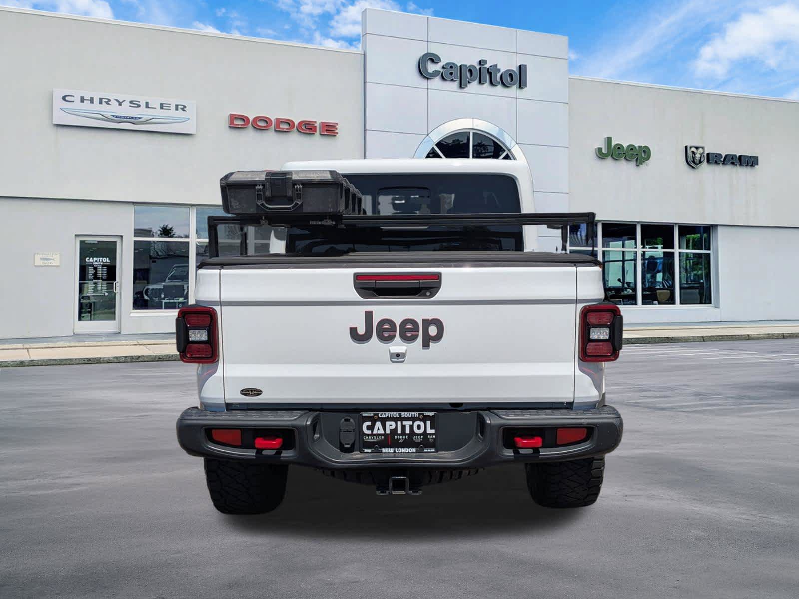 Used 2022 Jeep Gladiator Rubicon w/ LED Lighting Group AWD/4WD image 5