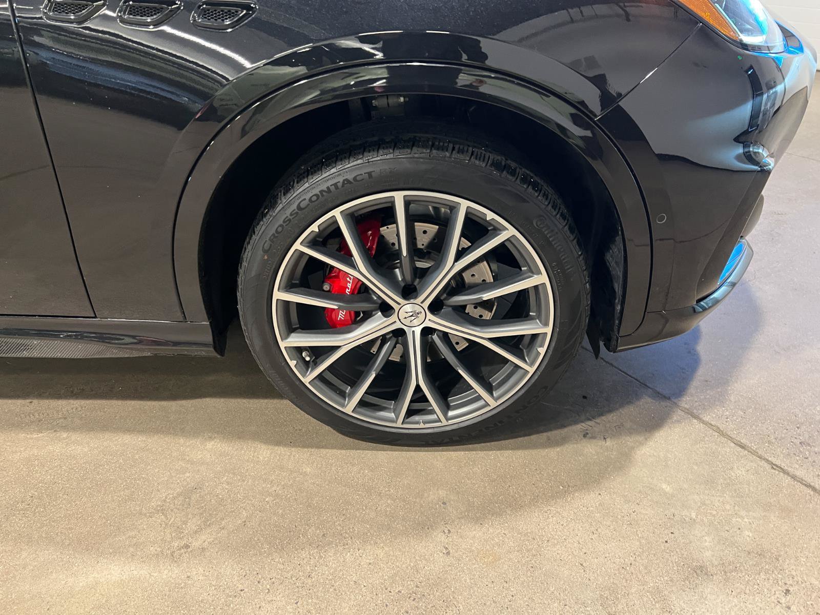 Used 2024 Maserati Grecale Trofeo AWD/4WD image 46
