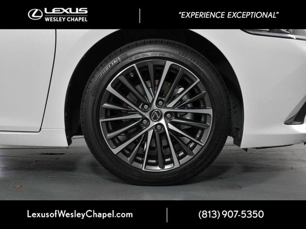 Used 2024 Lexus ES 250 250 w/ Premium Package image 5