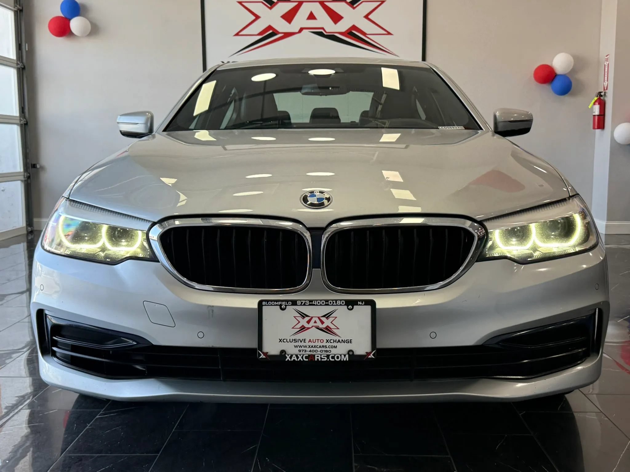Used 2020 BMW 530i w/ Premium Package RWD image 2