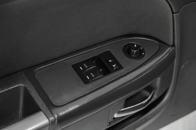 Used 2014 Dodge Challenger R/T image 31