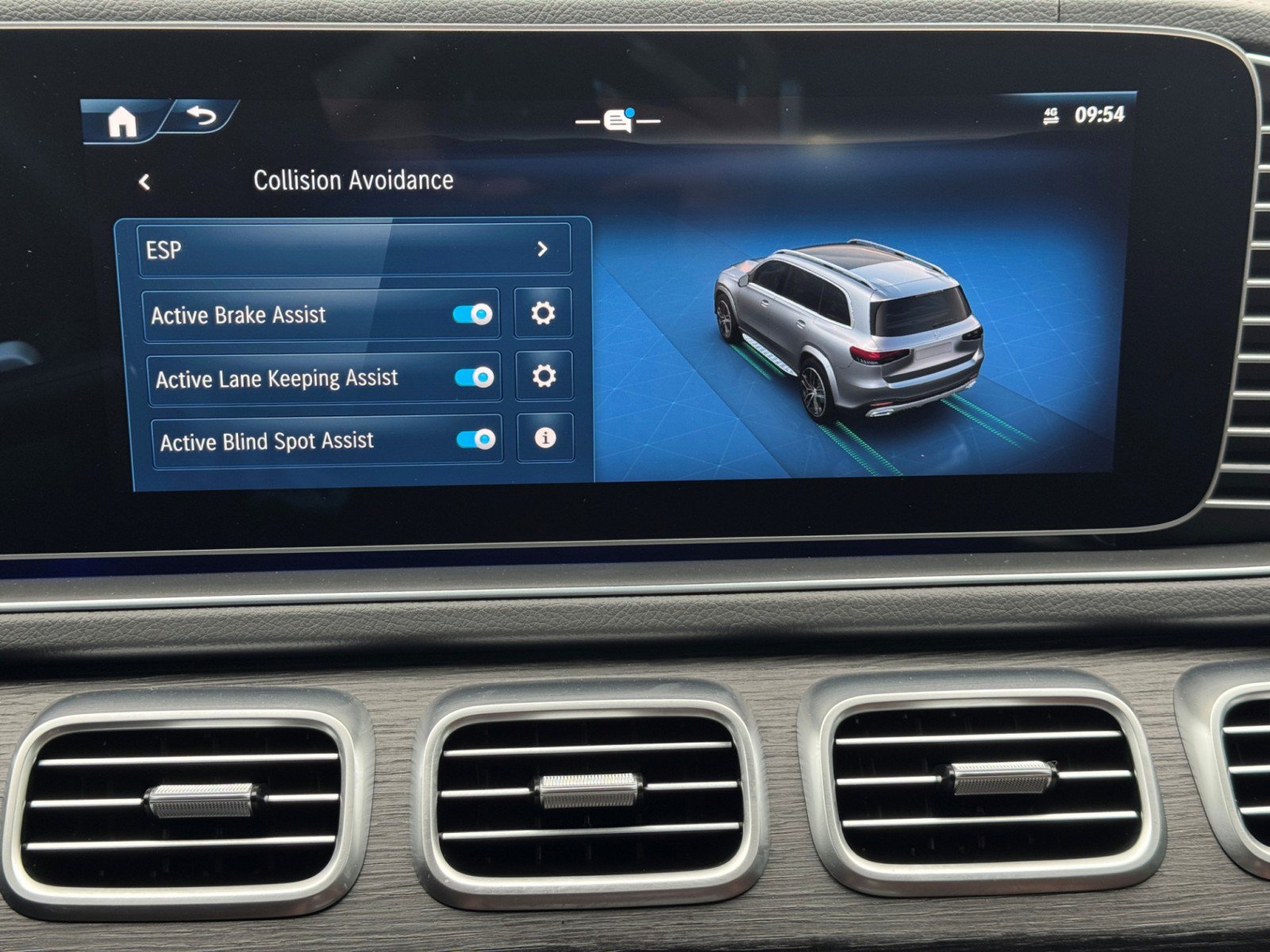 Used 2026 Mercedes-Benz GLS 580 4MATIC w/ Night Package image 33