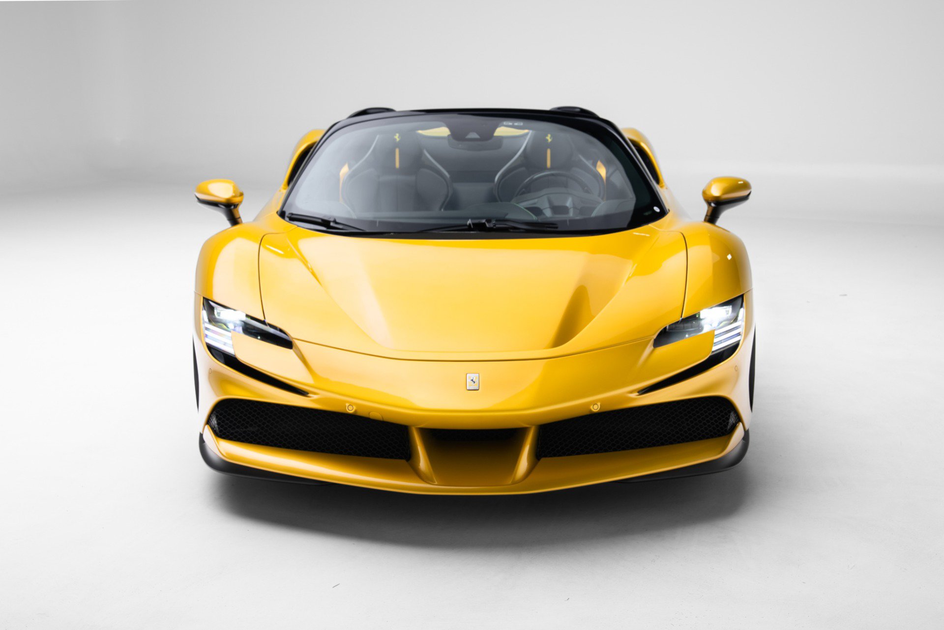 Used 2023 Ferrari SF90 Spider AWD/4WD image 5