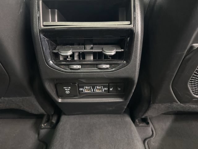 Used 2023 Jeep Grand Cherokee 4WD 4xe image 31