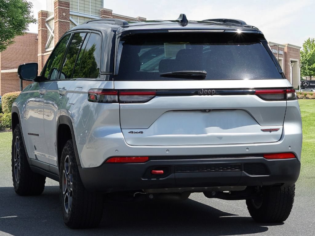 Used 2022 Jeep Grand Cherokee Trailhawk AWD/4WD image 7