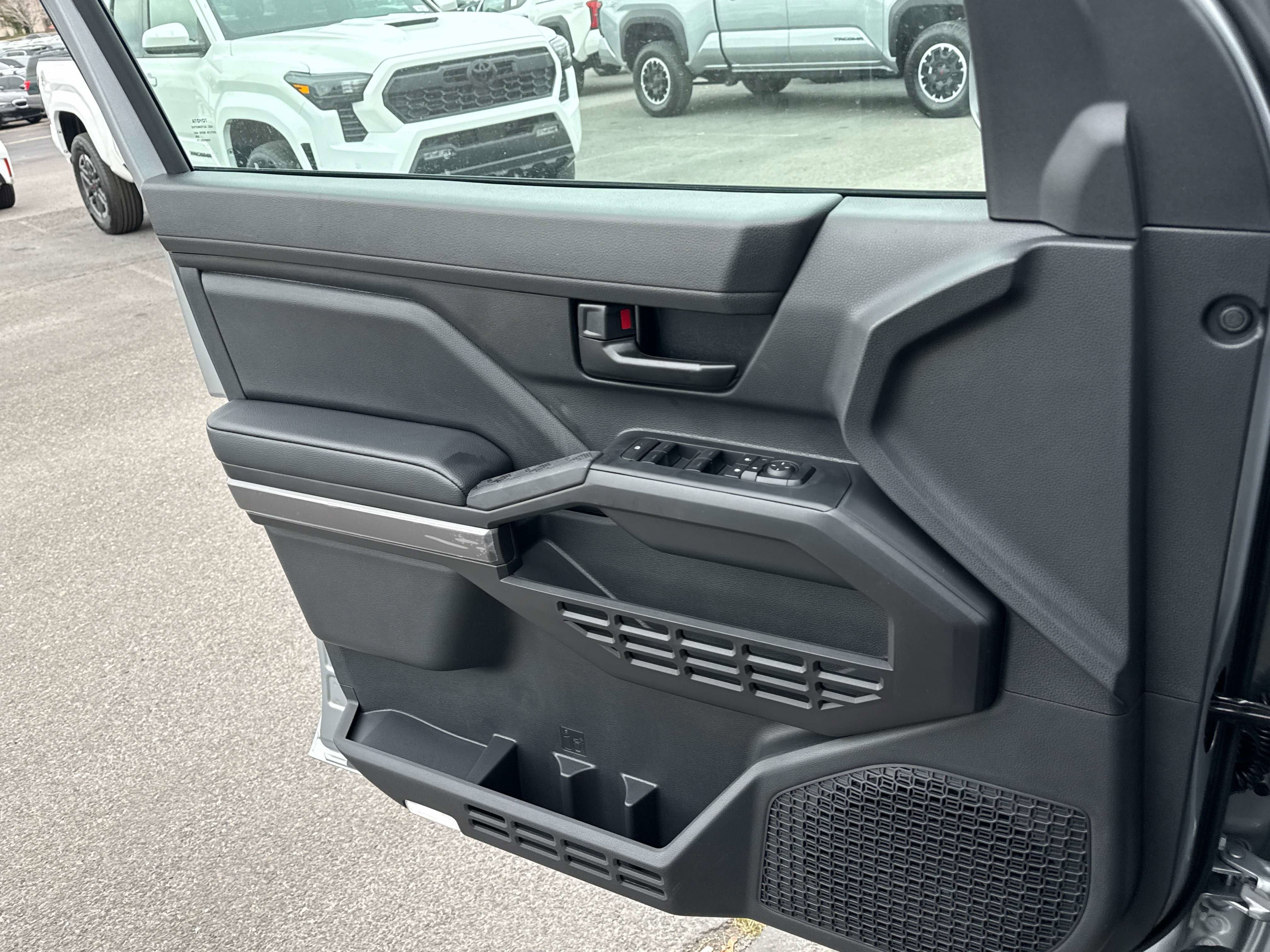 New 2026 Toyota Tacoma SR5 w/ SR5 Upgrade Package image 9