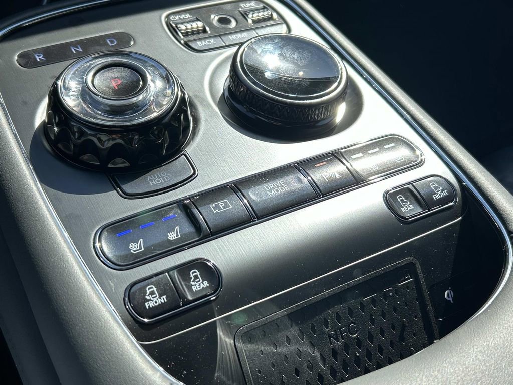 New 2026 Genesis G90 3.5T Prestige image 32