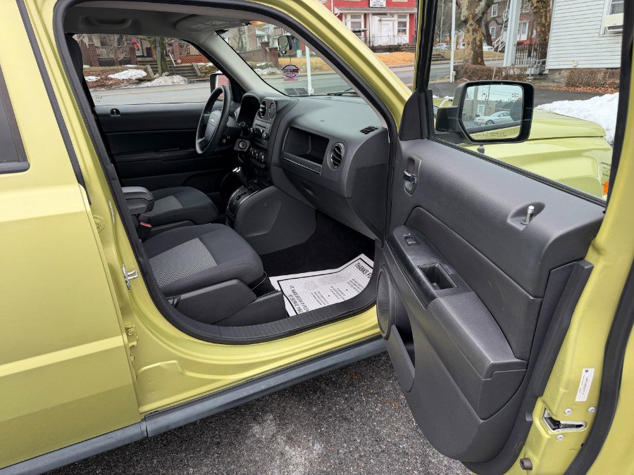 Used 2010 Jeep Patriot Sport image 16