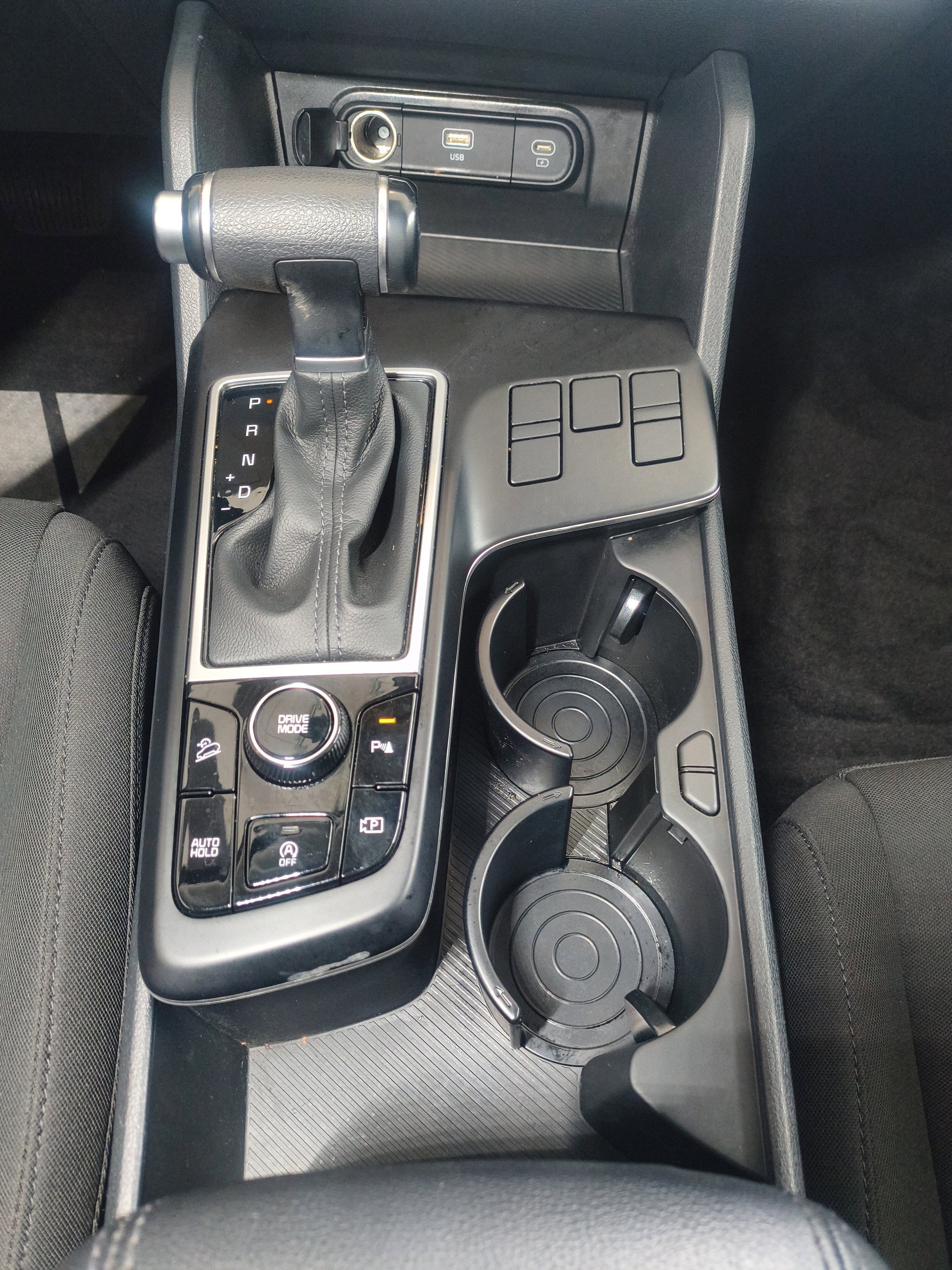 Used 2024 Kia Sportage LX image 15