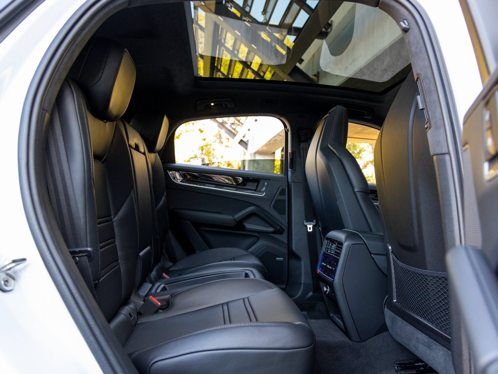 New 2025 Porsche Cayenne Turbo AWD/4WD image 50