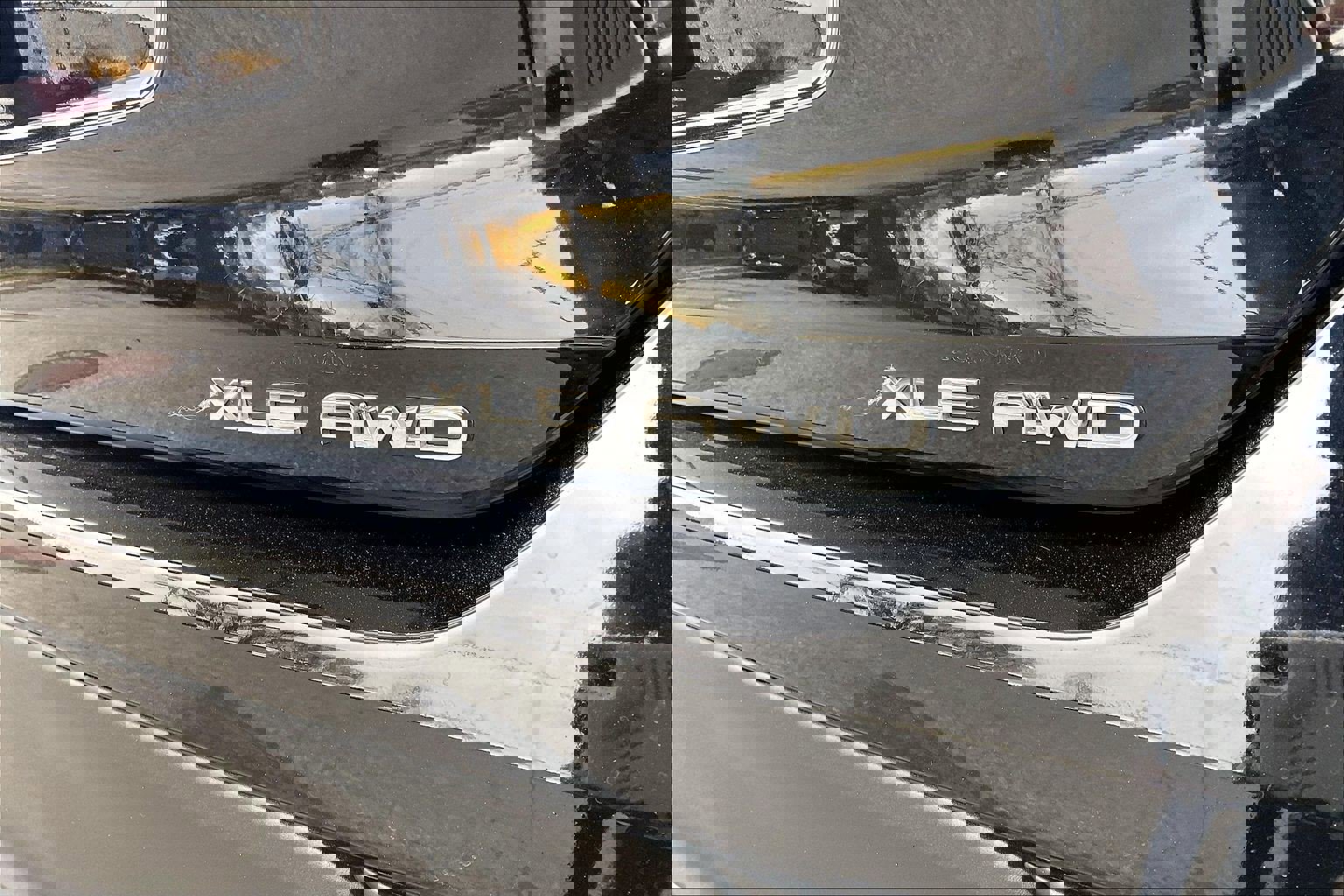 Used 2023 Toyota Highlander XLE image 10