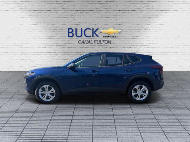 Used 2024 Chevrolet Trax LS w/ Driver Confidence Package image 1