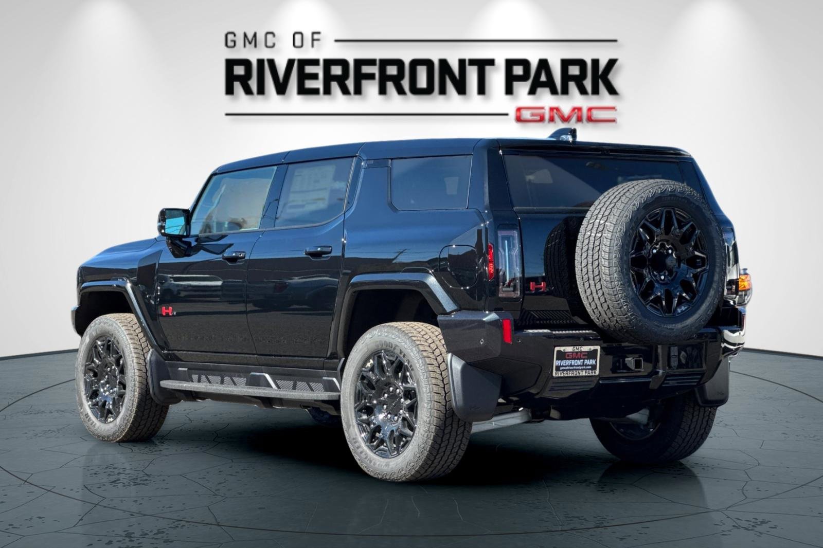 New 2026 GMC Hummer EV SUV w/ LPO, Sport Package image 5