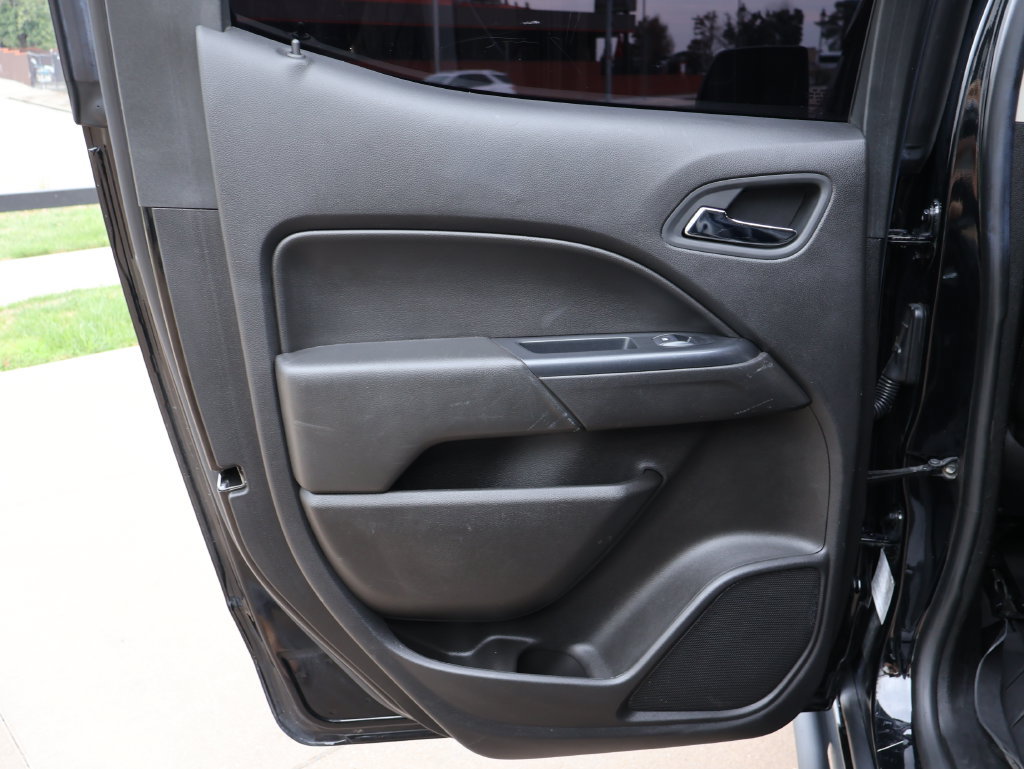 Certified 2019 Chevrolet Colorado ZR2 w/ ZR2 Midnight Special Edition AWD/4WD image 13
