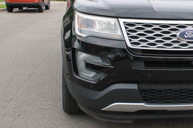 Used 2017 Ford Explorer Platinum image 48