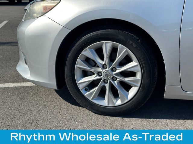 Used 2013 Lexus ES 300h w/ Luxury Pkg FWD image 10