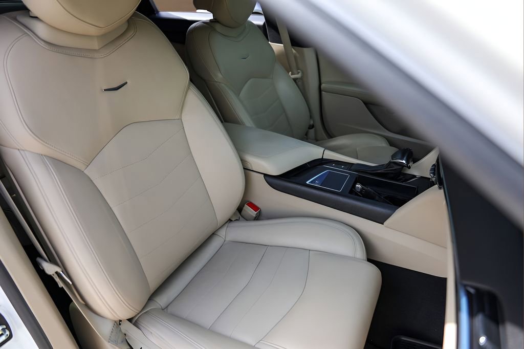 Used 2018 Cadillac CT6 2.0T RWD image 31