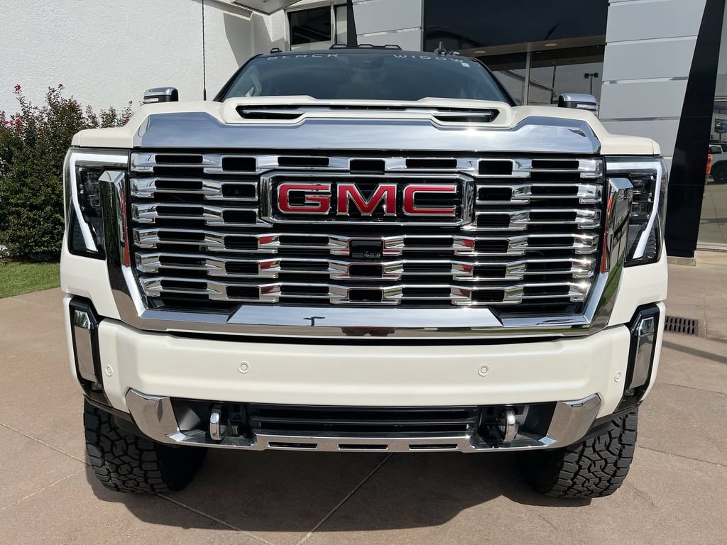 New 2025 GMC Sierra 2500 Denali w/ Denali Reserve Package AWD/4WD image 2