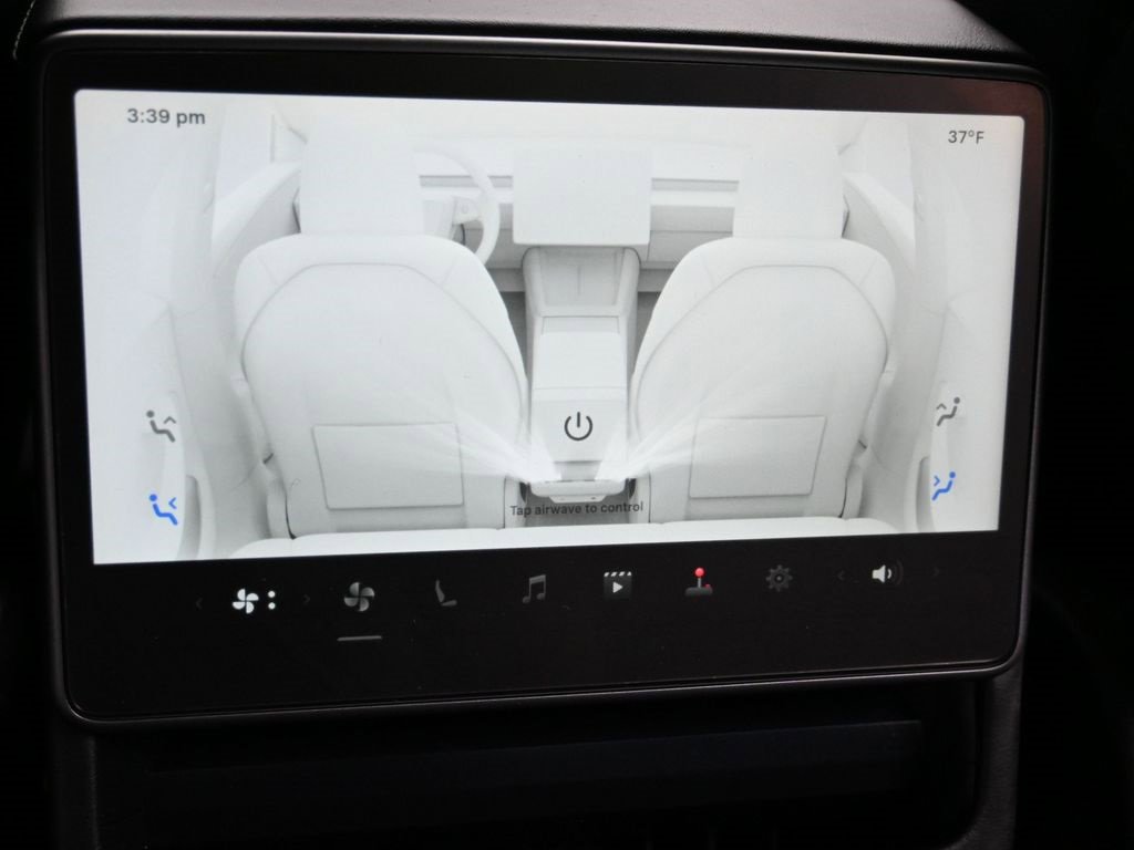 Used 2024 Tesla Model 3 Standard Range image 38