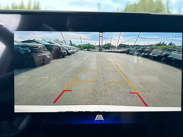 New 2026 Chevrolet Trax ACTIV w/ Sunroof Package FWD image 15