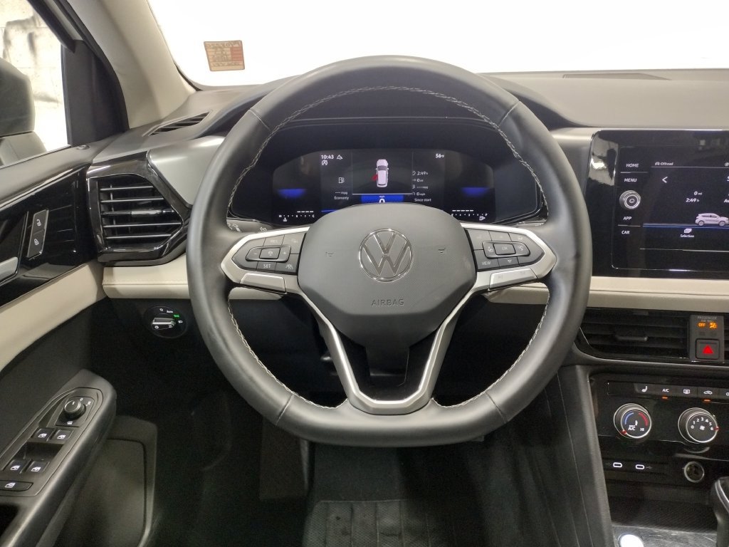 Certified 2025 Volkswagen Taos S AWD/4WD image 36