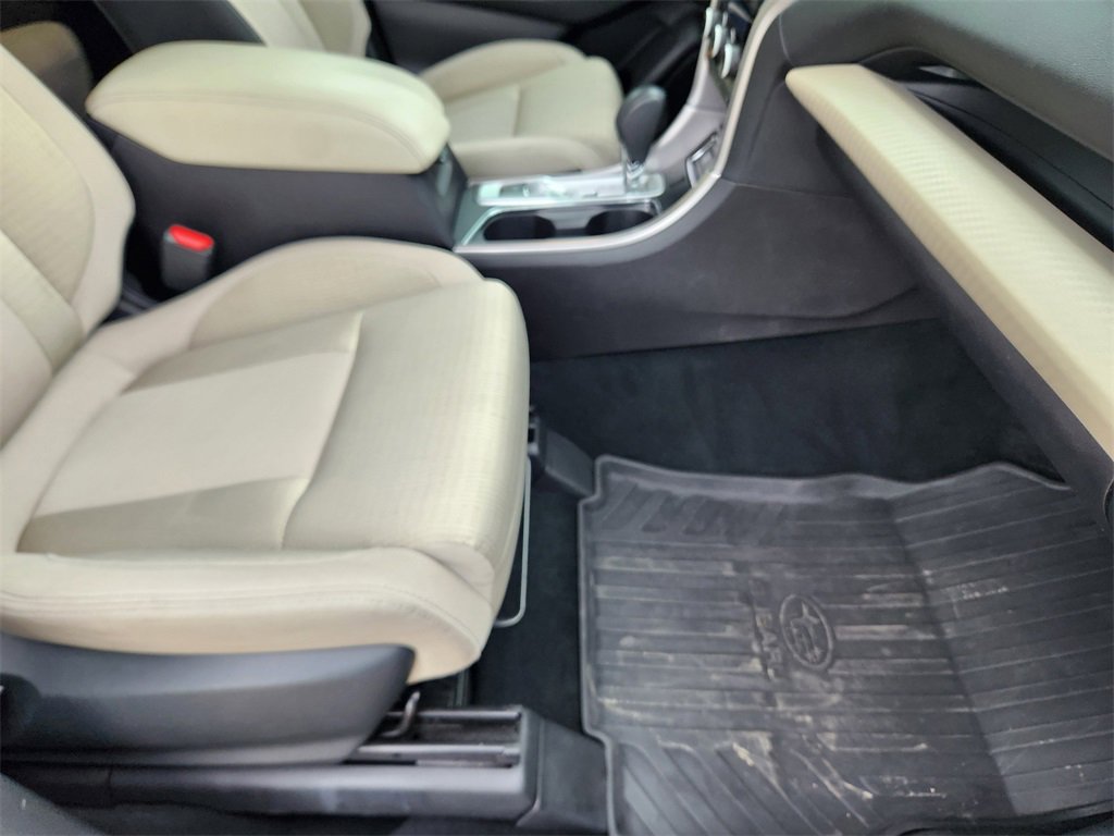 Used 2019 Subaru Ascent Premium image 16