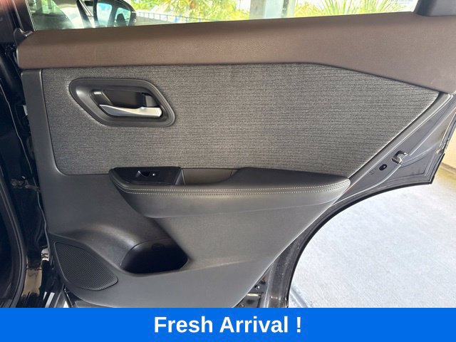 Used 2021 Nissan Rogue SV FWD image 14