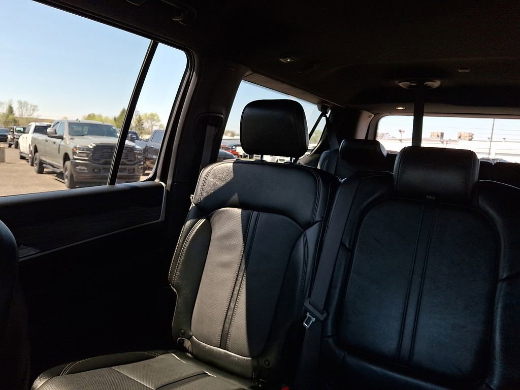 Used 2024 Jeep Wagoneer L Series II w/ Flexible Seating Group image 19