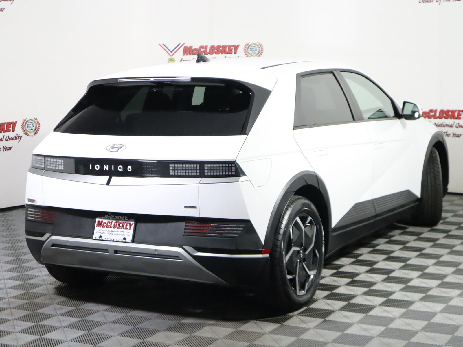 Used 2024 Hyundai Ioniq 5 SE image 5