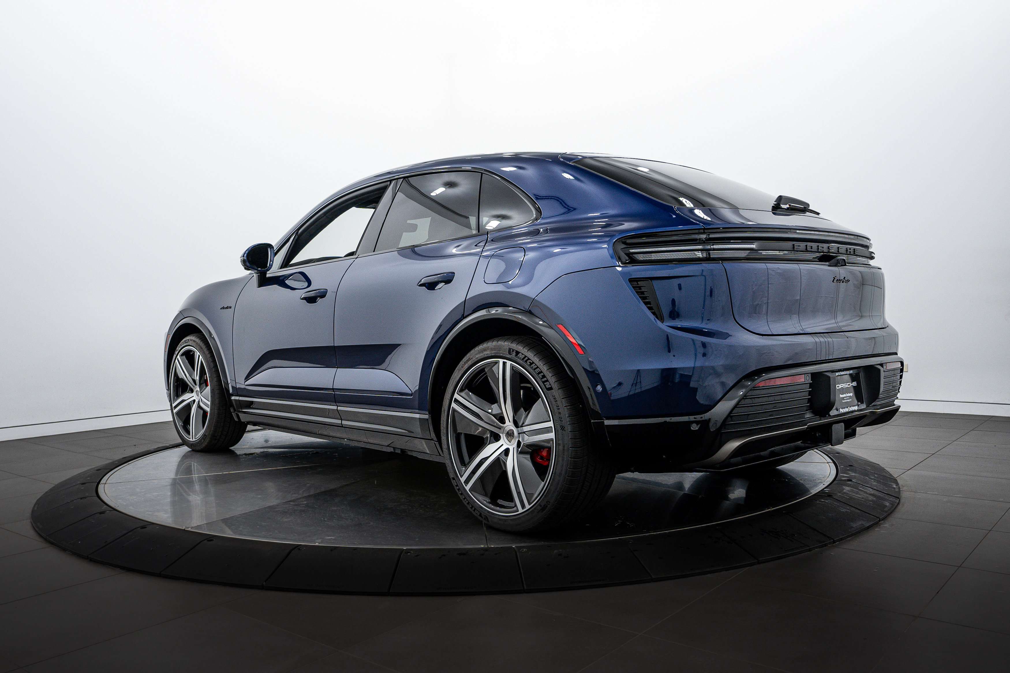 New 2025 Porsche Macan Turbo Electric image 3