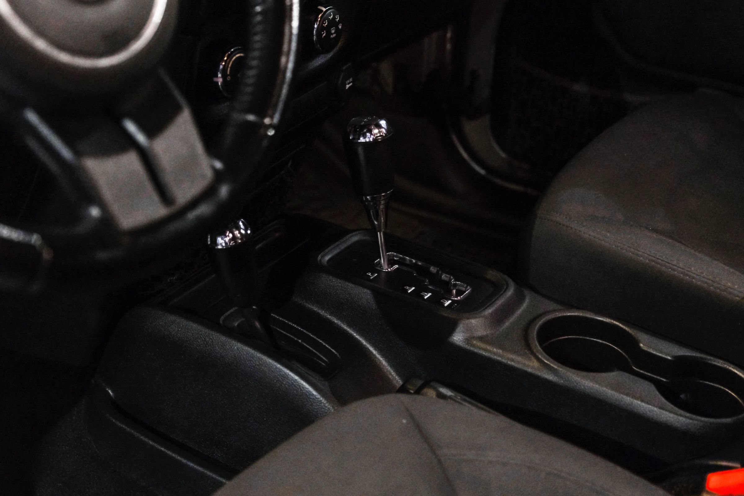 Used 2018 Jeep Wrangler Unlimited Sport S image 23